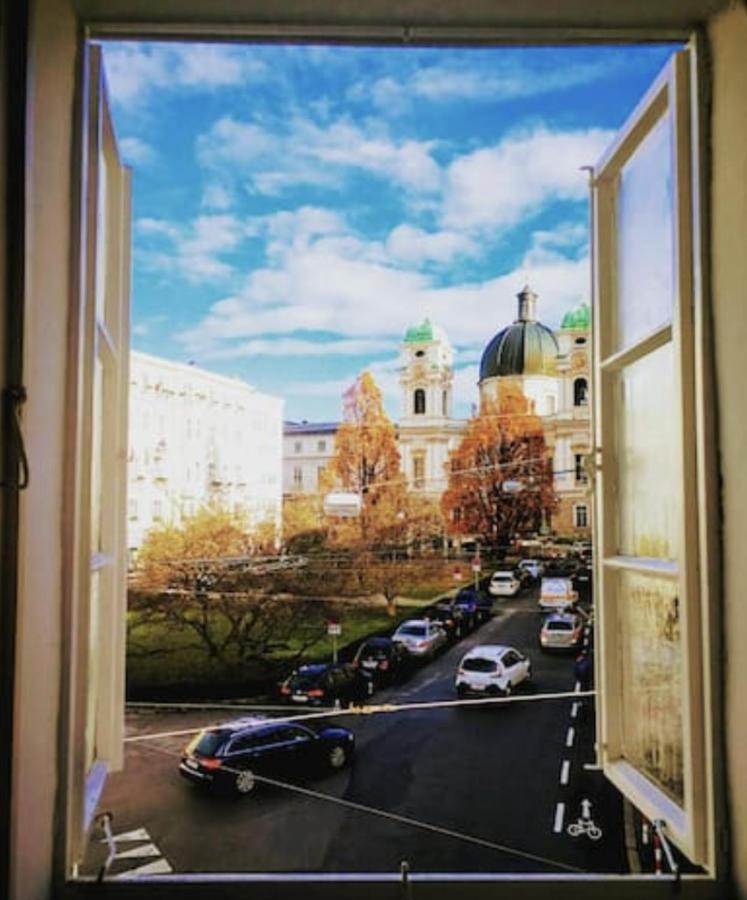 Хостел Sishaus - View At Mozarts Зальцбург Экстерьер фото
